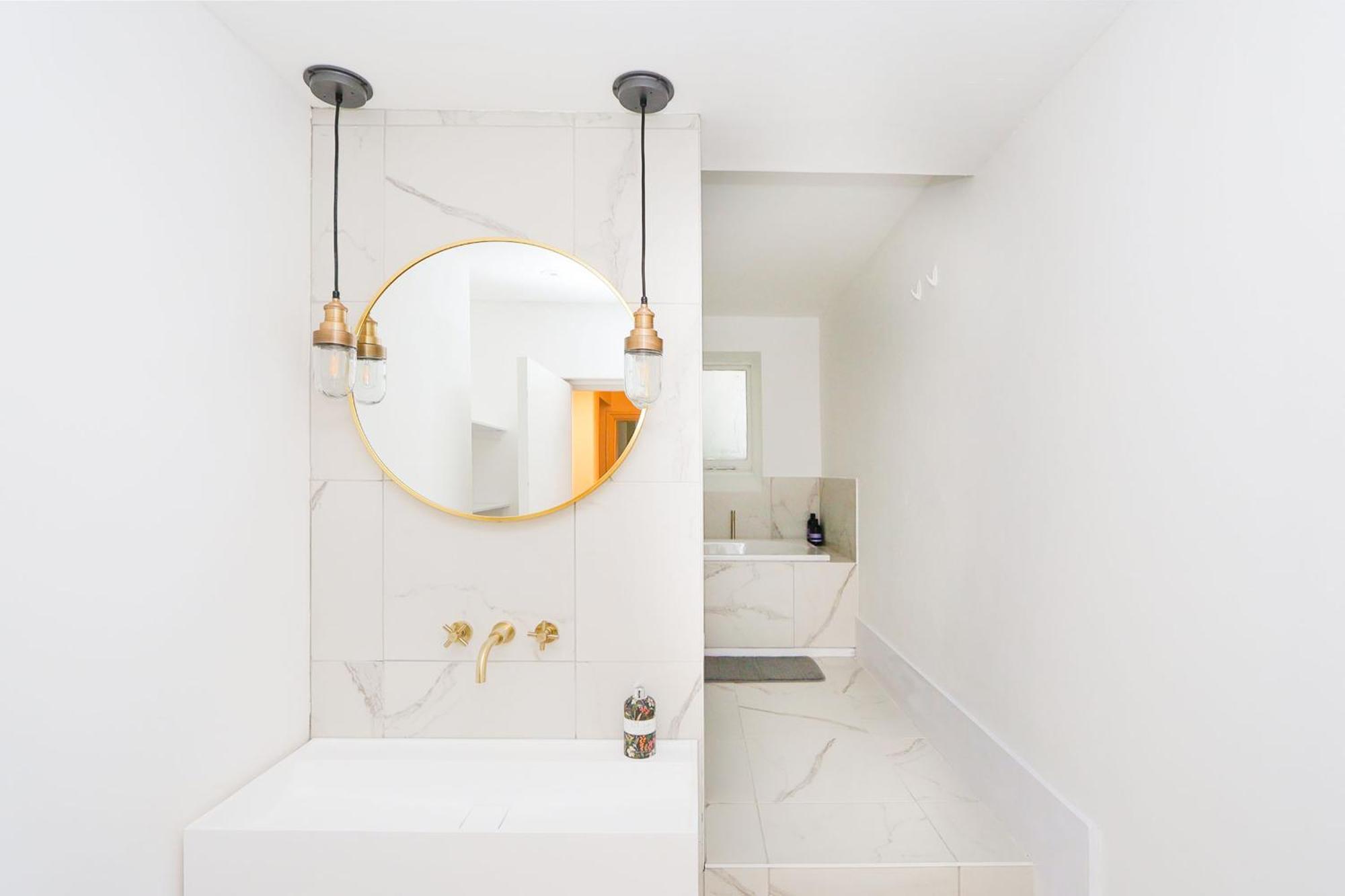 Elegant 2-bedroom Getaway W Terrace & Garden Views Apartamento Londres