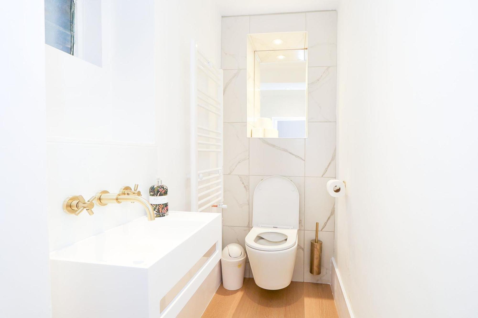 Apartamento Elegant 2-bedroom Getaway W Terrace & Garden Views *